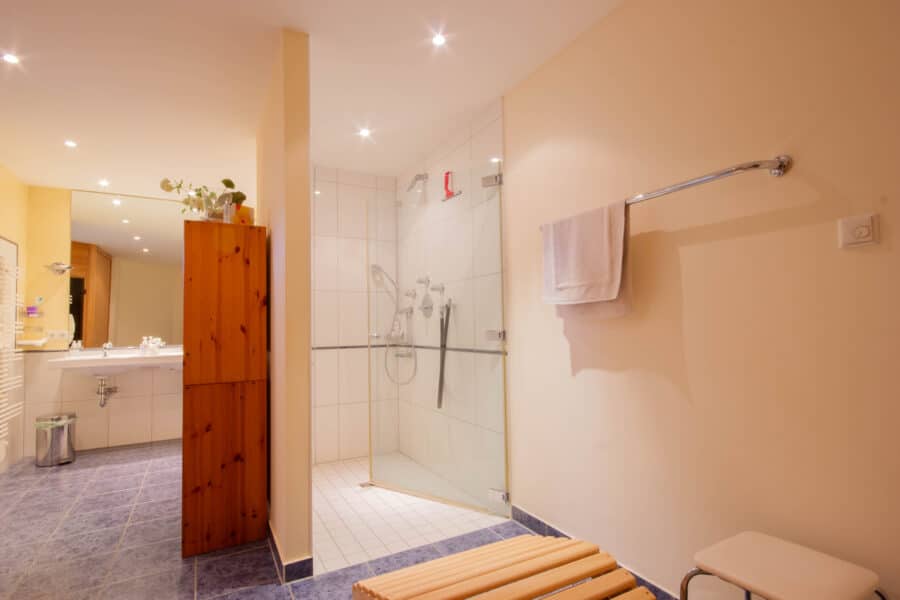 Wunderschön! Modernes & stilvolles Einfamilienhaus mit Wohlfühlgarantie in exklusiver Wohnlage! - Wellnessbereich mit Sauna