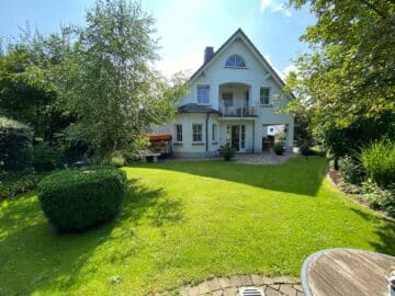 Wunderschön! Modernes & stilvolles Einfamilienhaus mit Wohlfühlgarantie in exklusiver Wohnlage!, 59846 Sundern (Sauerland), Einfamilienhaus