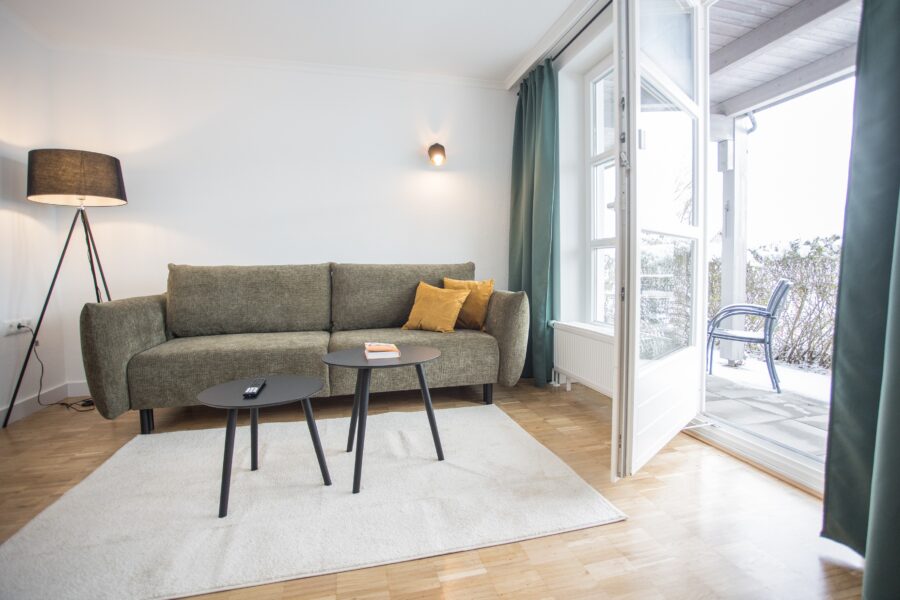 Wintertraum, Wiesenzauber und Waldglück- schöner kann Ihr Invest nicht heißen - Beispiel-Wohnzimmer renoviert