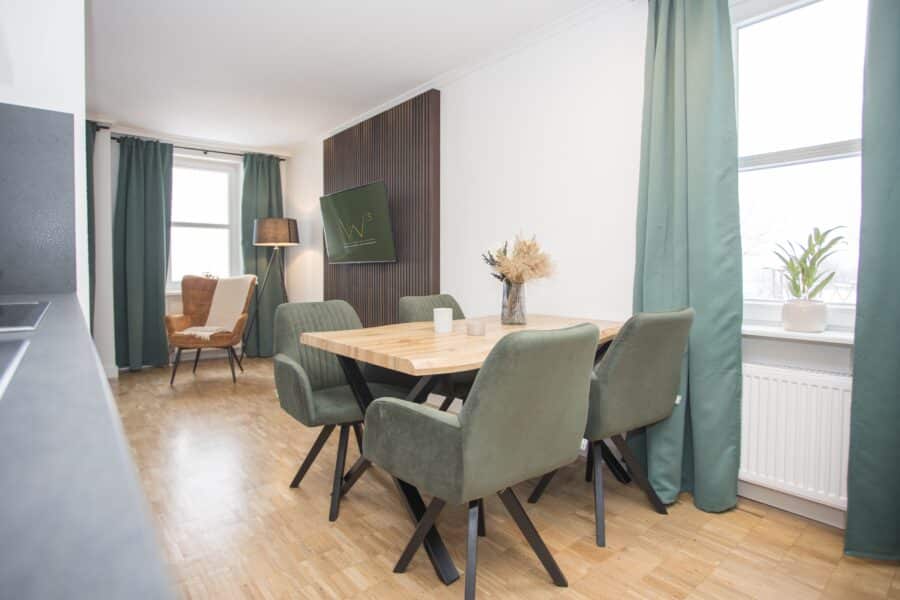 Wintertraum, Wiesenzauber und Waldglück- schöner kann Ihr Invest nicht heißen - Beispiel-küche renoviert