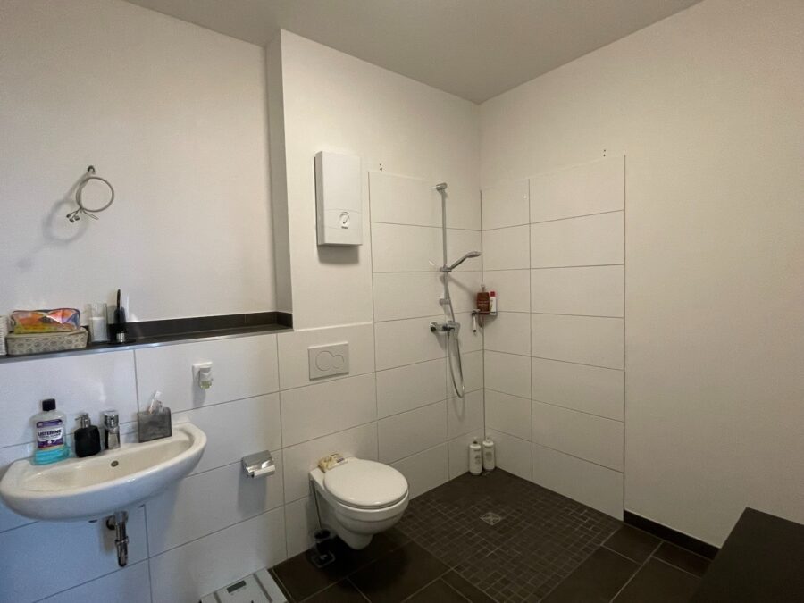 Gut geschnittene 2-Zimmer-Wohnung in der Hagener Innenstadt - Badezimmer