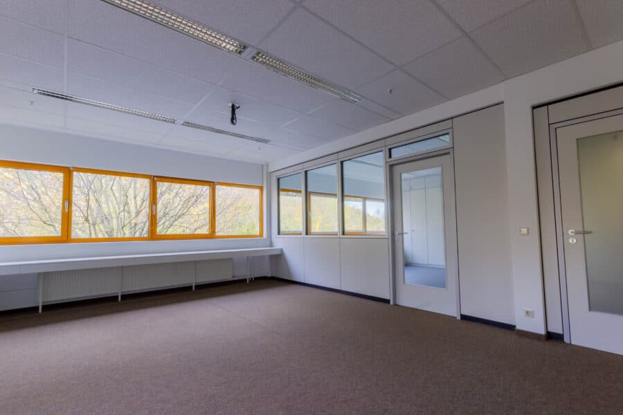 Ansprechende Bürofläche in idealer Lage von Neheim! - möglicher Besprechungsraum