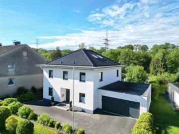 Modernes, energieeffizientes Einfamilienhaus in Bruchhausen mit Pool, Wintergarten und Sauna, 59759 Arnsberg, Einfamilienhaus