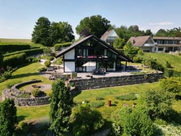 Lichtdurchfluteter Wohnraum mit einzigartigem Garten – am Möhnesee, 59519 Möhnesee, Einfamilienhaus