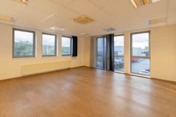 Helle, flexibel teilbare Büro- und Praxisflächen im Gewerbegebiet mit perfekter Verkehrsanbindung!, 59823 Arnsberg, Bürofläche