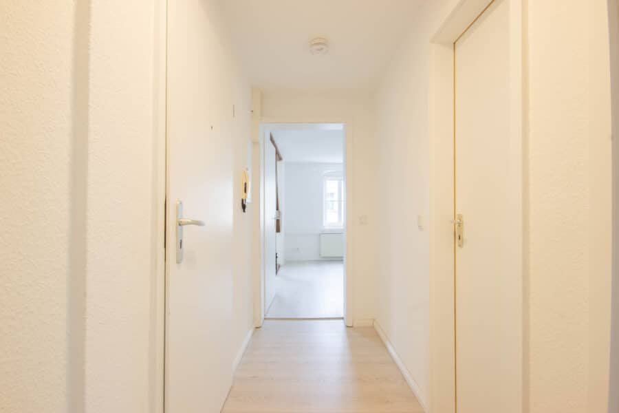 geräumige Dachgeschosswohnung im Zentrum von Neheim - Flurbereich & Eingangsbereich
