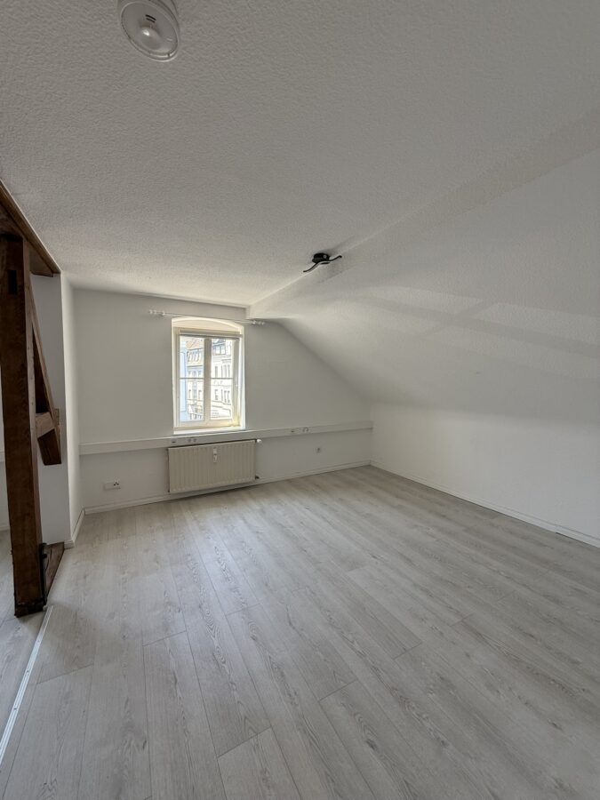 geräumige Dachgeschosswohnung im Zentrum von Neheim - Kinderzimmer