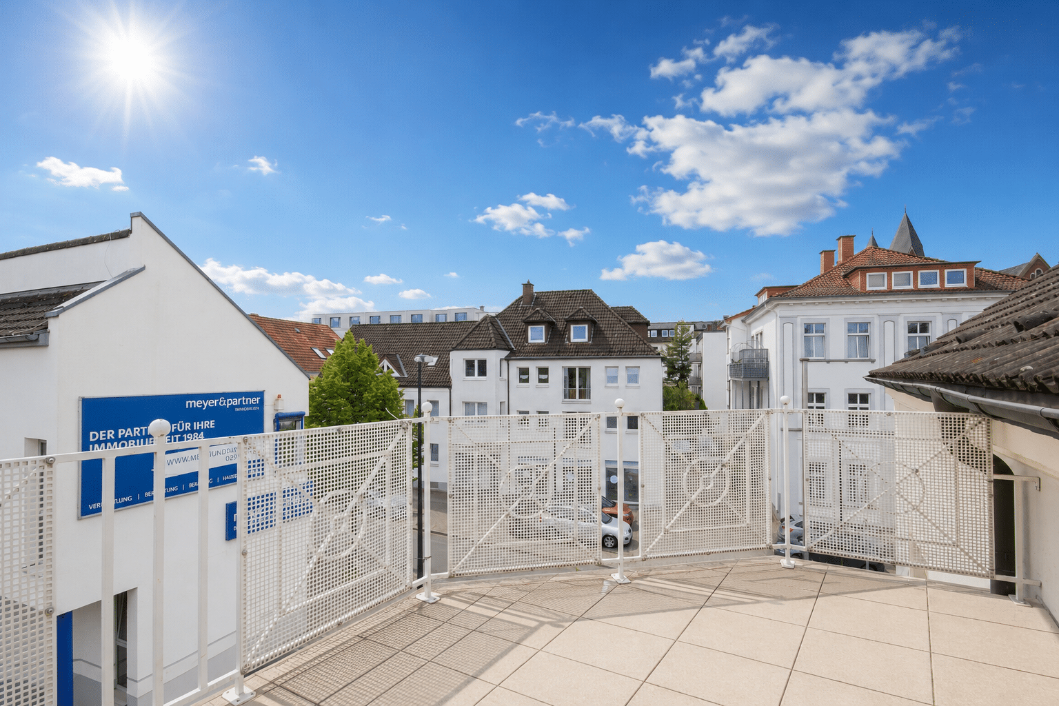 geräumige Dachgeschosswohnung im Zentrum von Neheim - Foto 1