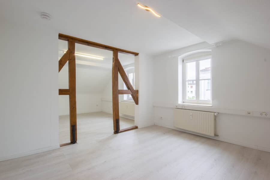 geräumige Dachgeschosswohnung im Zentrum von Neheim - Kinderzimmer