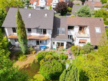 Bestlage Herdringen: Familienfreundliches Ein- bzw. Zweifamilienhaus mit herrlichem Südgarten!, 59759 Arnsberg, Zweifamilienhaus
