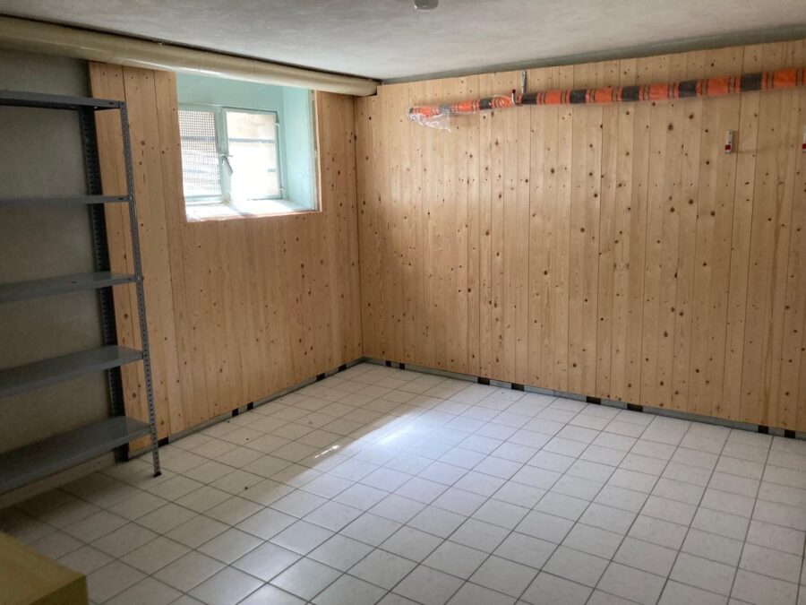 Charmante Erdgeschosswohnung mit Terrasse und Garten in Neheim! - Keller