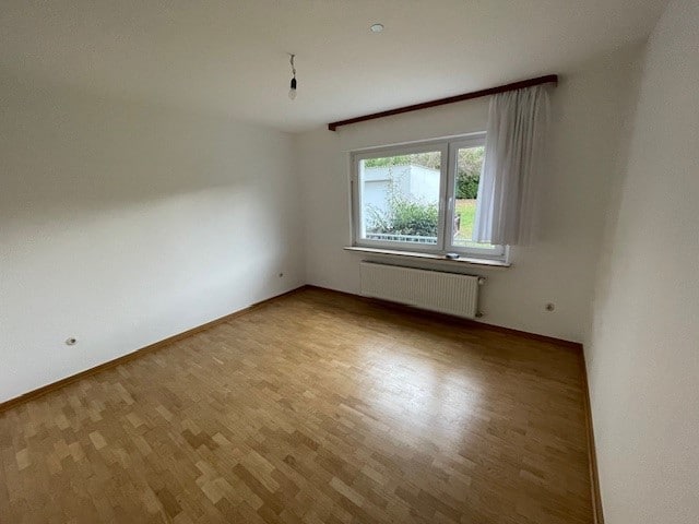 Charmante Erdgeschosswohnung mit Terrasse und Garten in Neheim! - Foto 5