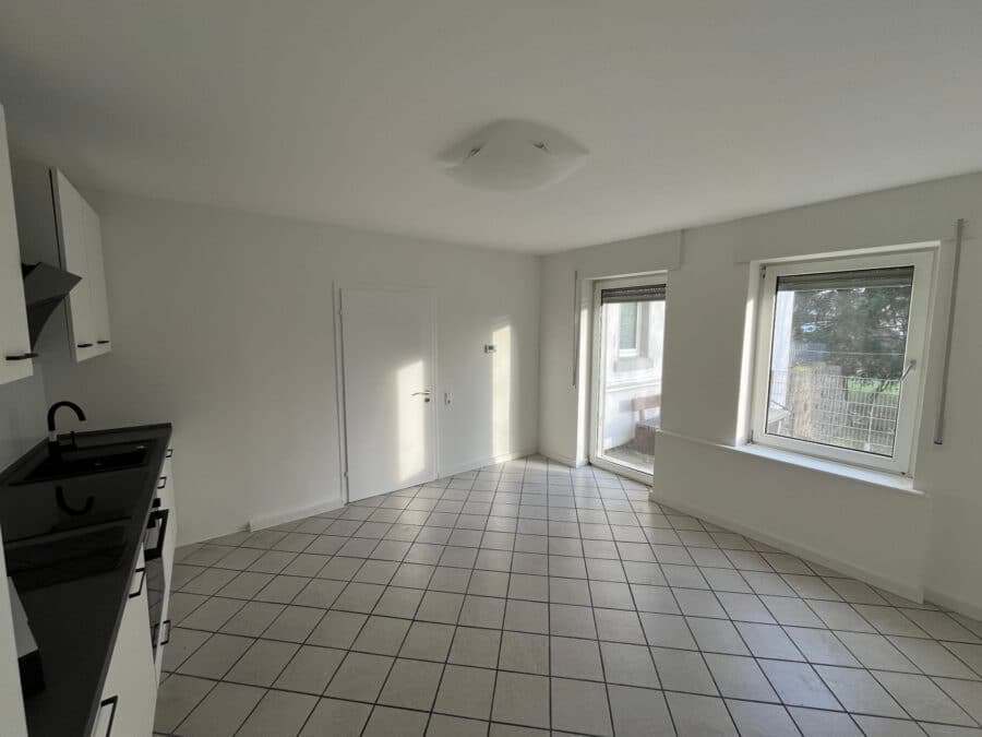 Renovierte 3-Zimmer-Maisonettwohnung mit Terrasse in Arnsberg-Müschede! - Küche