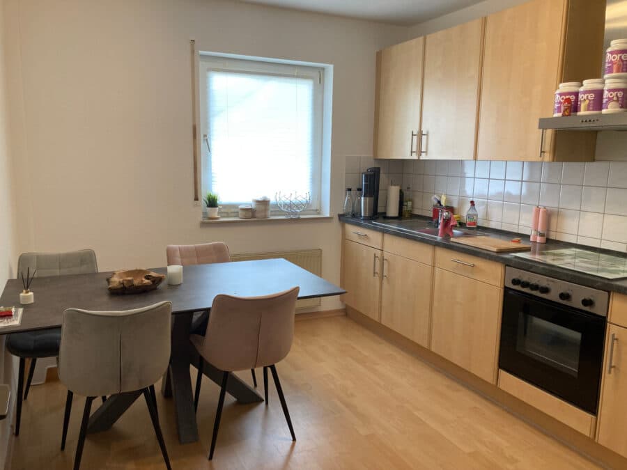 Wohnen in ruhiger Wohnlage - Neheim City! Lichtdurchflutete 2-Zimmer-Wohnung mit Balkon - Küche