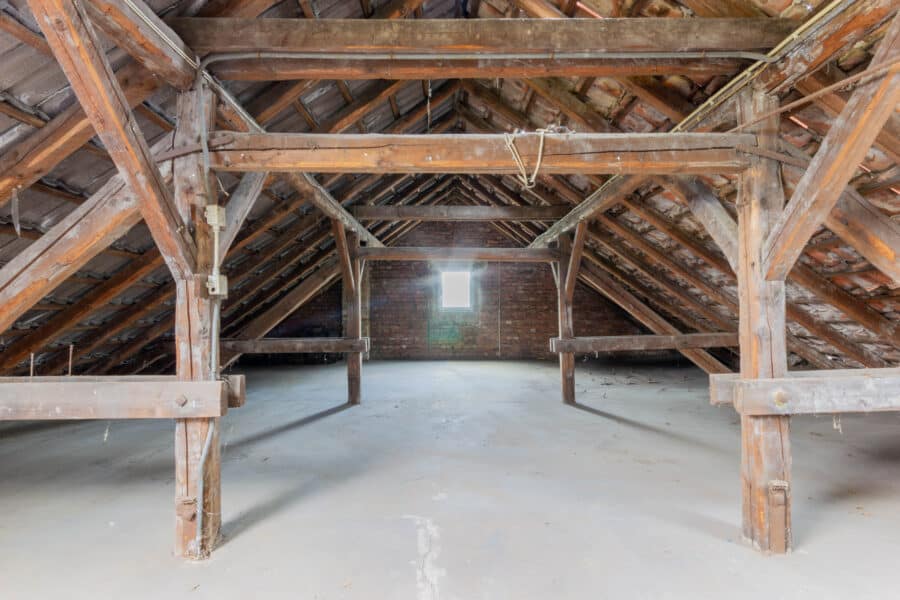 Historische Stadtvilla mit vielseitigem Potenzial in bester Lage von Neheim - Dachboden