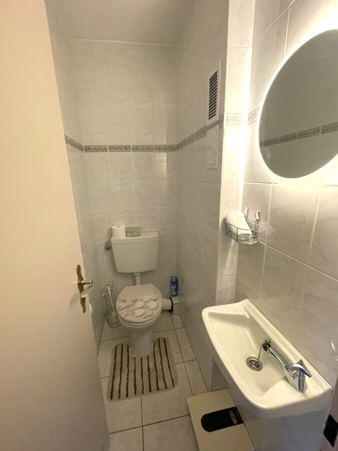 Invest: Ansprechende, vermietete 3-Zimmer Wohnung in Arnsberg-Moosfelde - WC