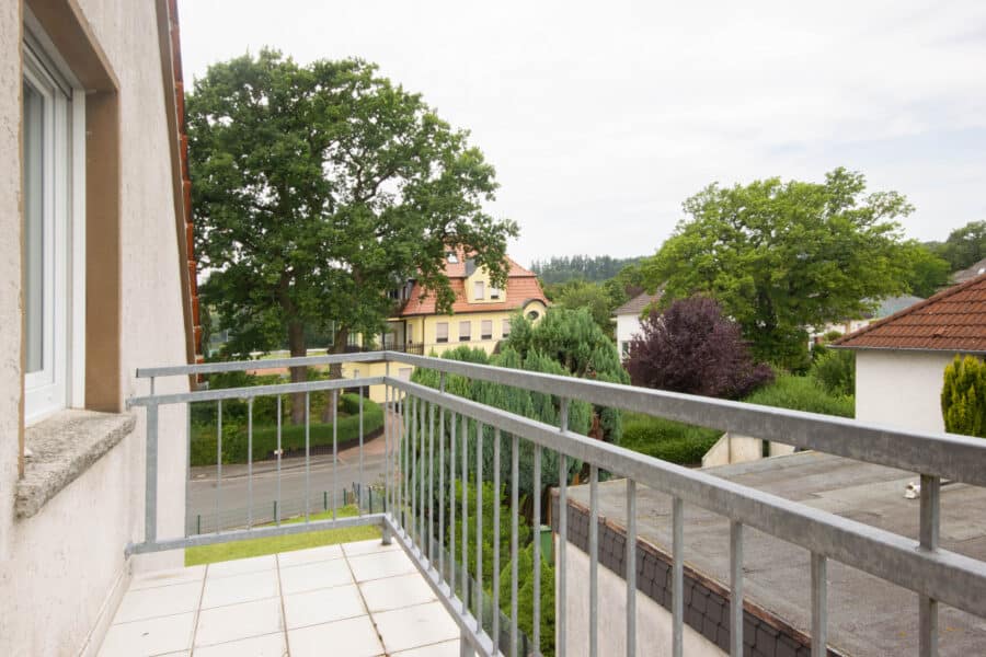 Ein-/Zweifamilienhaus in Ense-OT - komplett modernisiert und vielseitig nutzbar! - Balkon