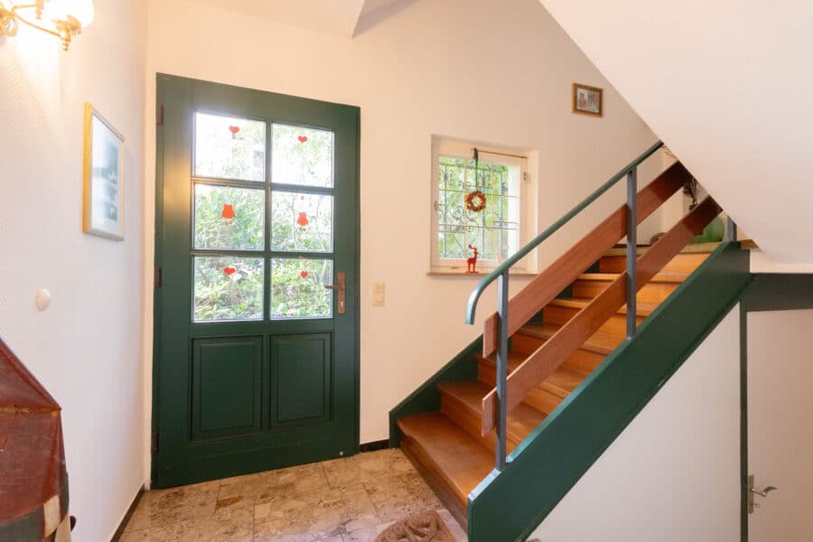 Wohnhaus in exklusiver Wohnlage - mitten im Herzen der Arnsberger Altstadt, direkt am Schlossberg! - Eingangsbereich Erdgeschoss