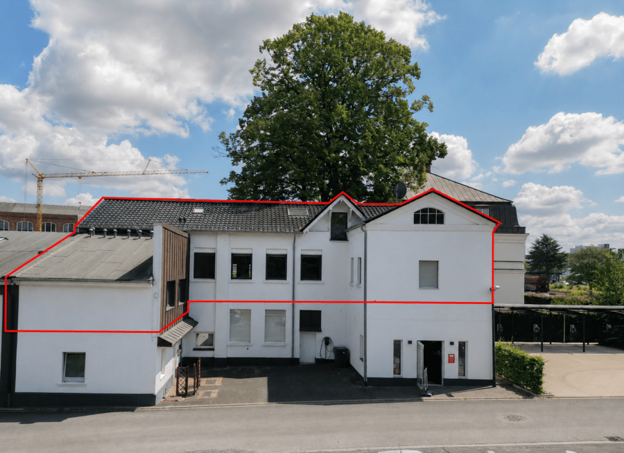 Wer das Außergewöhnliche liebt! - Großzügige Loftwohnung in Hüsten - Seitenansicht