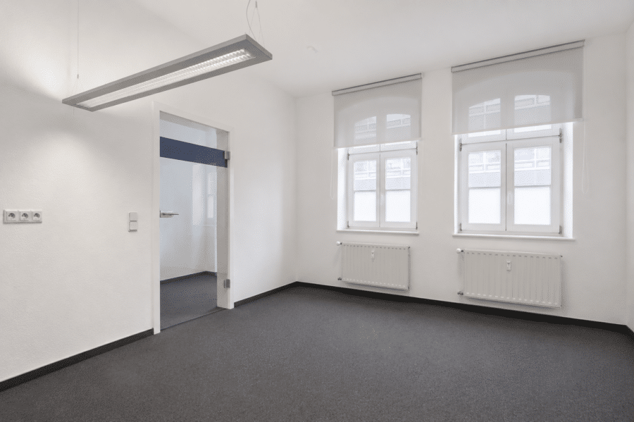 Repräsentative Bürofläche in bester Innenstadtlage von Neheim! - Empfangsbereich