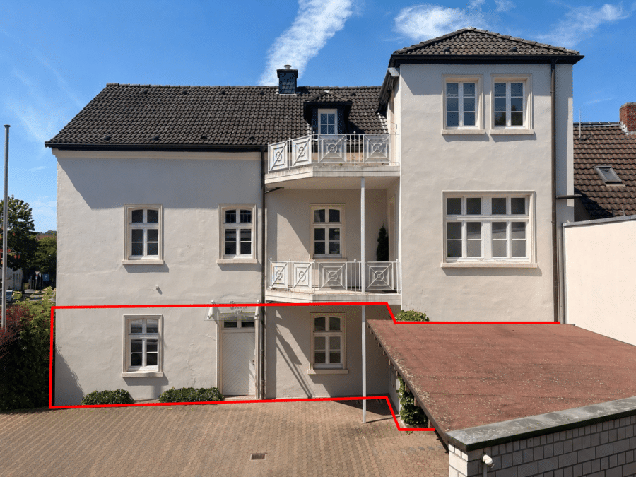 Repräsentative Bürofläche in bester Innenstadtlage von Neheim! - Rückansicht sowie barrierearmer Zugang