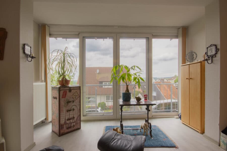 Energieeffizientes und modernisiertes Ein-/Zweifamilienhaus in beliebter Wohnlage von Arnsberg - Wohnzimmer - EG