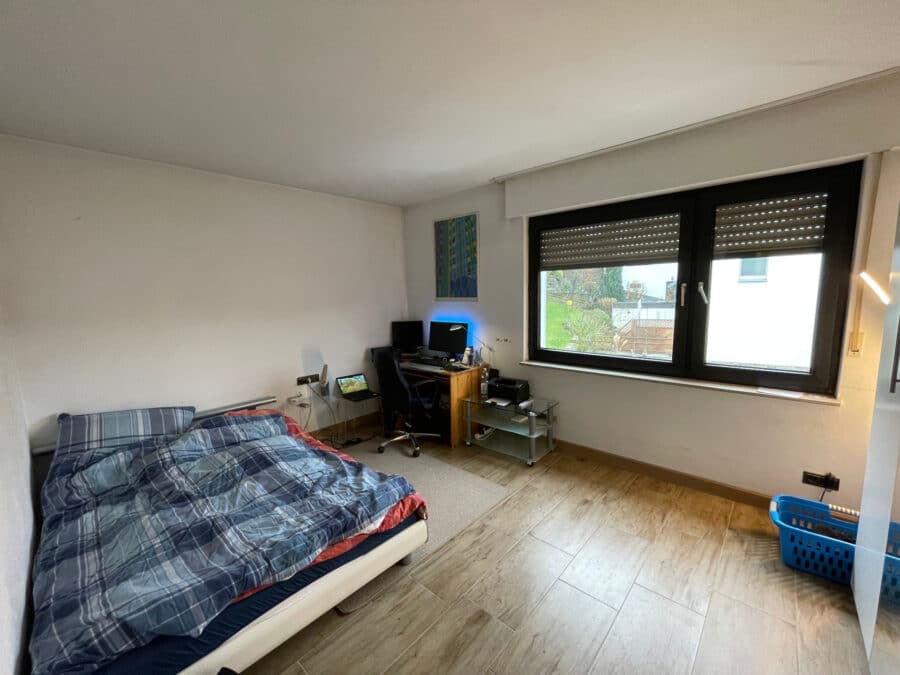Charmante 2-Zimmer Wohnung mit Balkon in Sundern ! - Schlafzimmer