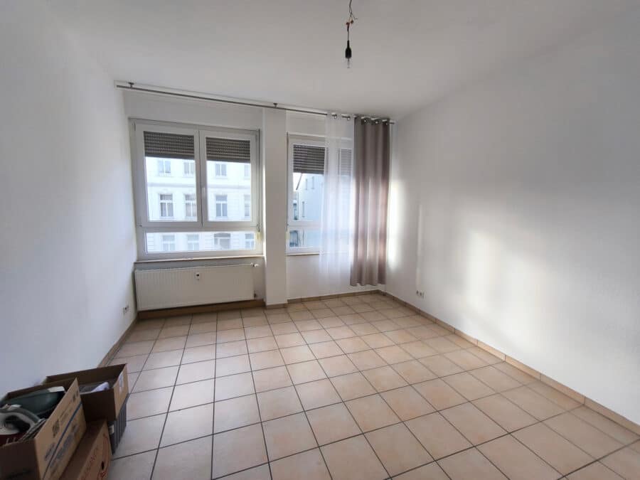 Mitten drin, statt nah dabei ... Gemütliche 2-Zimmer-Wohnung im Zentrum von Neheim - Schlafzimmer