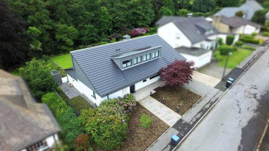 Modernisiertes Einfamilienhaus in bester Waldrandlage auf dem „Mühlenberg“ in Arnsberg-Hüsten - Ansicht