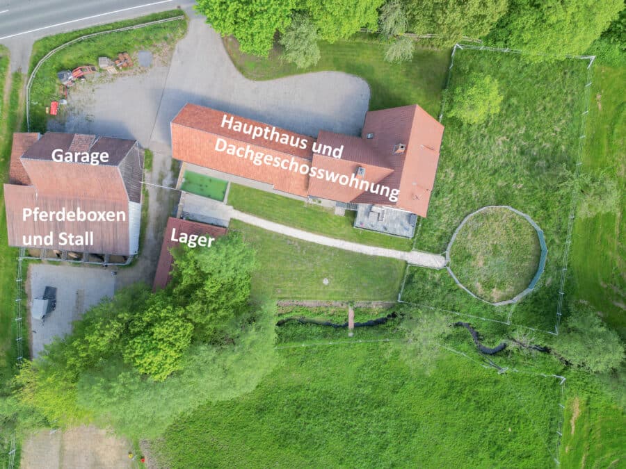 Natur, Ruhe und Pferdeglück – Exklusiver Pferdehof mit 2,1 ha in Brilon-Alme - Hofübersicht
