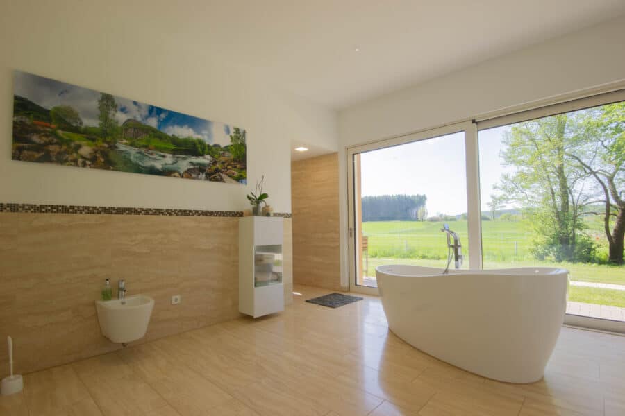 Natur, Ruhe und Pferdeglück – Exklusiver Pferdehof mit 2,1 ha in Brilon-Alme - Badezimmer