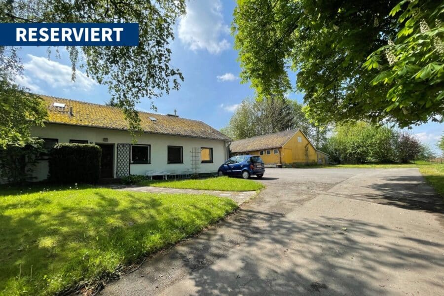 Familienfreundlicher Bauernhof/Resthof mit 3,5 ha Gesamtfläche - Hofgelände