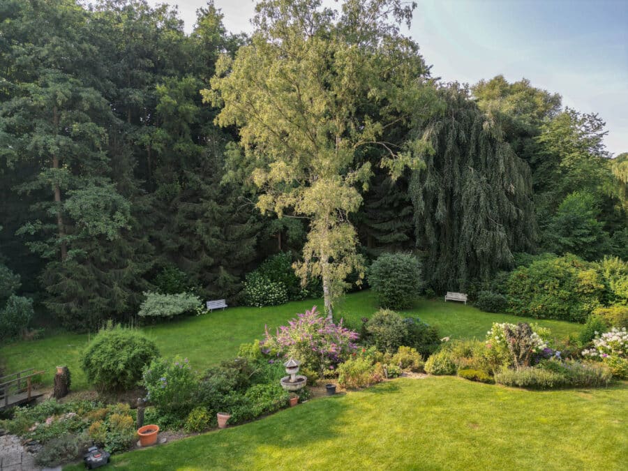 Außergewöhnliches Anwesen mit zwei eigenständigen Wohnhäusern und traumhafter Aussicht - Garten