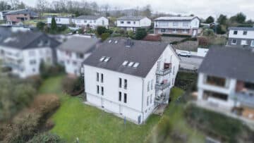 Attraktive Eigentumswohnung mit Weitblick über Arnsberg, 59821 Arnsberg, Etagenwohnung